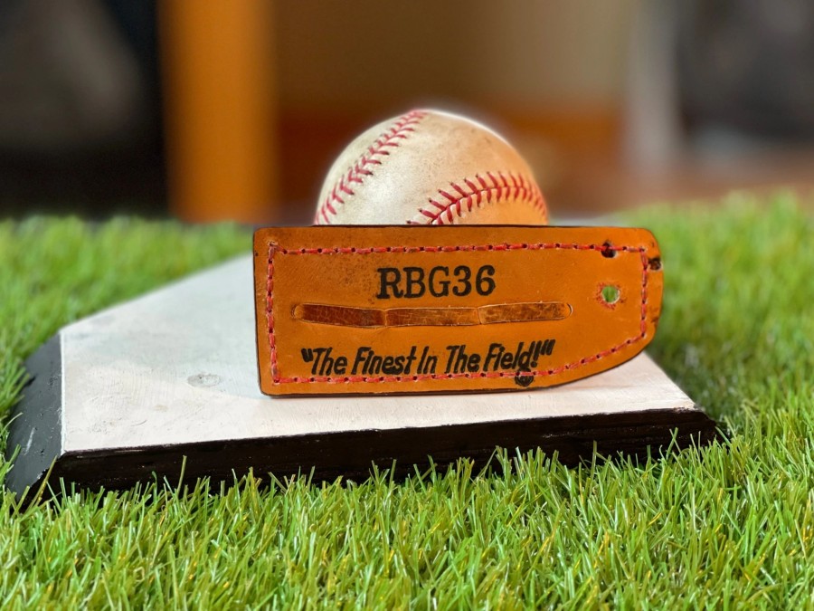 Baseball Collectibles * | Whenitwasagame Baseballglovewallets.Com Keychain Rbg 36